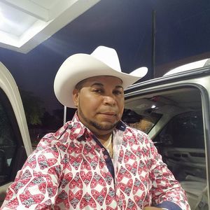 Meet your Posher, Marcos